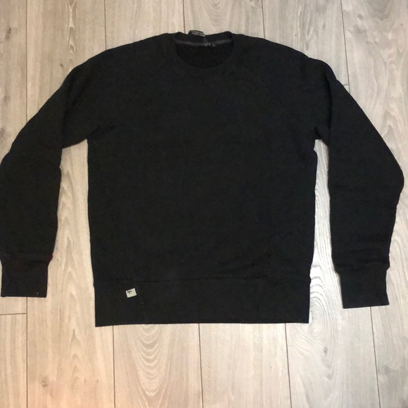 Black Ryu Sweater - Picture 2 of 3